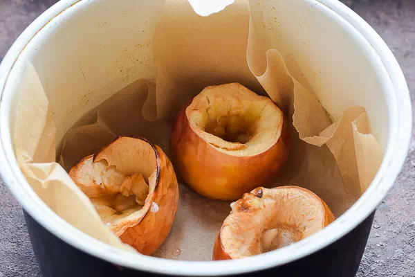 печеные яблоки в мультиварке рецепт фото 4